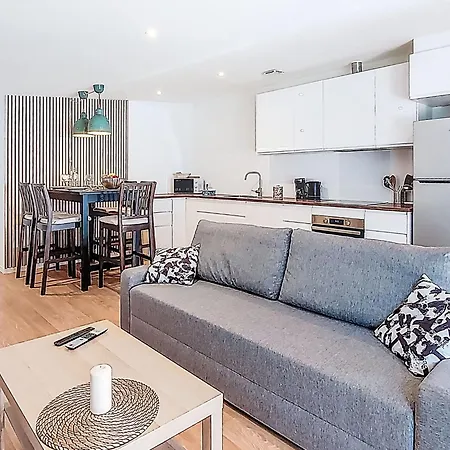 Les Cariatides 3 By Interhome *